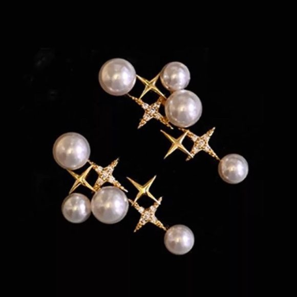 Jewelry - Chic & Pretty Stars & Pearls Earrings